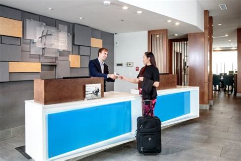 Contemporary well thought design yet elegant design. . Holiday inn check in